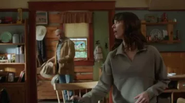 Under Armour UA Unstoppable Fleece porté par Lou Fleming (Michelle Morgan) comme on le voit dans Heartland (S19E03)