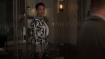 Gracia Damask Print Pajama Shirt worn by Rosie Edwards (April Parker Jones) as seen in Reasonable Doubt (S03E08)