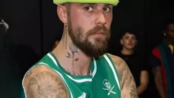 La camiseta de The League Los Angeles 2025 usada por Self (Justin Bieber) como se ve en Justin Bieber: Our World