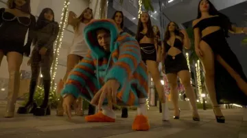 Marni Orange Fur Fussbett Sabot Slippers worn by El Alfa in El Alfa "El Jefe" - El Tubo (Video Oficial) #sagitariothealbum