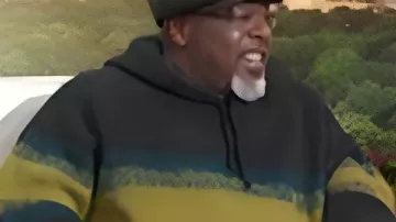 Sherri 2025 Cedric the Entertainer Black Striped Hoodie Sweater of Cedric the Entertainer in Sherri (2022)