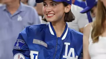 Serie Mundial LA Dodgers 2025 Maude Apatow Chaqueta Azul