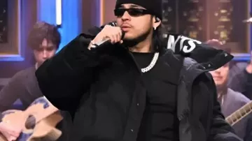 Jesús Ortiz Paz Tonight Show Starring Jimmy Fallon Chaqueta acolchada como se ve en The Tonight Show Starring Jimmy Fallon