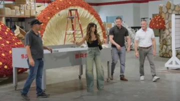 Jean EB Denim Frederic porté par Alison Victoria vu dans Sin City Rehab (S01E07)