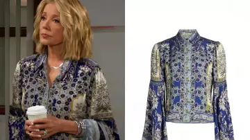 Blusa acampanada The Young And The Restless de Nikki Reed Newman en The Young and the Restless (S52) usada por Nikki Reed Newman (Melody Thomas Scott) en The Young and the Restless (S52E00)