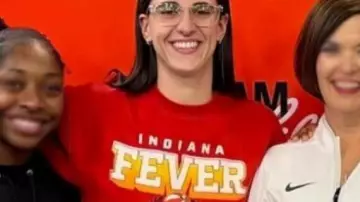 Caitlin Clark Lilly Corporate Center 2025 Sweat-shirt Fever