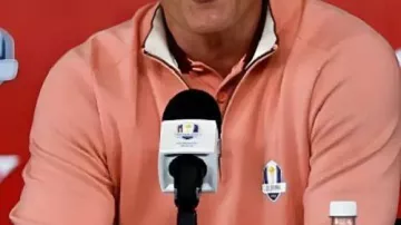 Sudadera usada por Luke Donald en la Team Europe Ryder Cup 2025