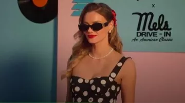 Versace Woman Sunglasses Black Frame worn by Alanna Gold as seen in Selling Sunset (S09E03)