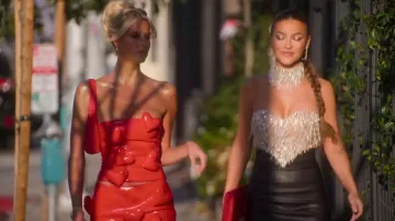 Rick Owens Black Hollywood Dirt Pillar Maxi Jupe portée par Chrishell Stause comme on le voit dans Selling Sunset (S09E10)