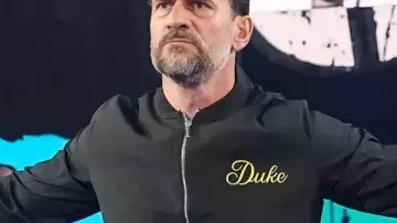 WWE Saturday Night CM Punk Duke Veste