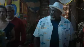 Sergio Tacchni Tencel Cabana Shirt Short Set worn by Calvin Butler (Cedric the Entertainer) as seen in Crutch (S01E01)