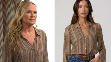 Les Feux de l’Amour 2025 Sharon Case Blouse à rayures brunes portée par Sharon Collins (Sharon Case) dans Les Feux de l’Amour (S52)
