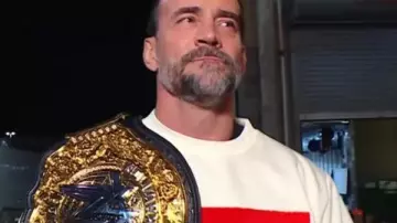 Sweat-shirt CM Punk de CM Punk à WWE Raw