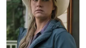 Amy Fleming Heartland S19 Veste à capuche bleue d’Amy Fleming (Amber Marshall) à Heartland (S18E10)