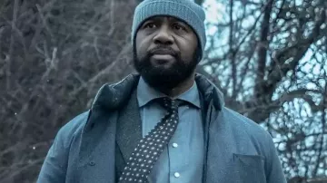 Chaqueta de Stevie (Derek Webster) en Alcalde de Kingstown (S04)