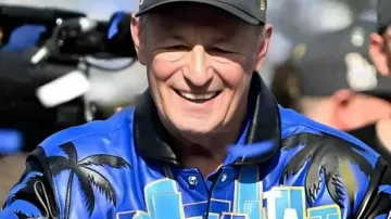 Stan Kasten Dodgers World Series Celebration Jacket in BREAKING! DODGERS PRESIDENT REACTS TO WORLD SERIES TITLE! [Los Angeles Dodgers News]