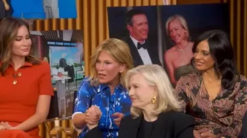 Vestido Eliza con estampado floral de Los Ángeles de MISA usado por Tara Narula como se ve en Good Morning America el 3 de noviembre de 2025