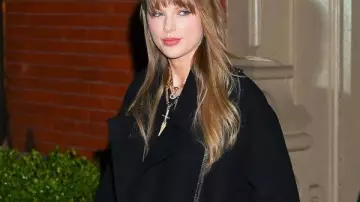 Abrigo Taylor Swift NYC de Taylor Swift en Taylor Swift y Gigi Hadid disfrutan de una noche elegante en Nueva York