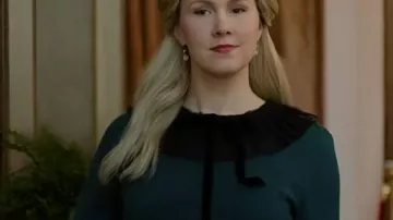 Un jersey de Newport Christmas 2025 Ginna Claire Mason usado por (Ginna Claire Mason) en A Newport Christmas