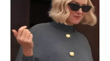 Naomi Watts All’s Fair S01 Grey Cape of Naomi Watts in All's Fair