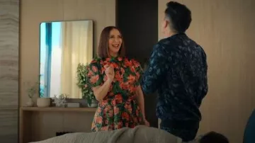 Carolina Herrera Tulip Print Silk Shirt Dress worn by Molly Novak (Maya Rudolph) as seen in Loot (S03E05)