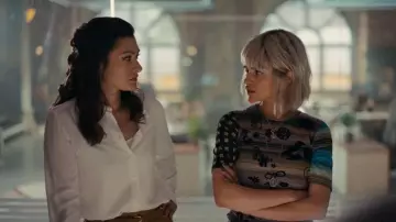 Vince Slim Fitted Stretch Silk Blouse worn by Dr. Sasha Lubbock (Inga Schlingmann) as seen in Watson (S02E04)