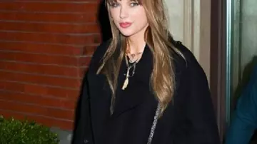 Abrigo NYC usado por Taylor Swift