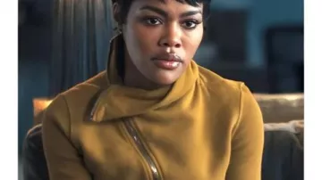 All’s Fair S01 Teyana Taylor Yellow Sweatshirt worn by Teyana Taylor in All's Fair