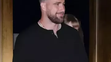 Travis Kelce Polo Bar NYC 2025 Black Sweatshirt in Taylor Swift And Travis Kelce Brave The Chaos During Romantic NYC Date Night