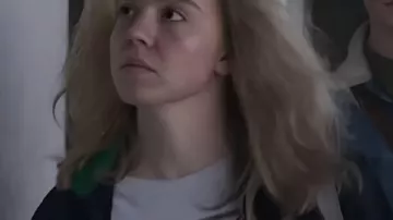 CHRISTY Sydney Sweeney T-shirt blanc vu à Christy