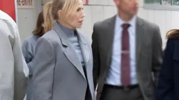 Law And Order SVU S27 Cropped Jacket worn by Amanda Rollins
