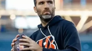 Hoodie of Joe Flacco in Cincinnati Bengals 2025