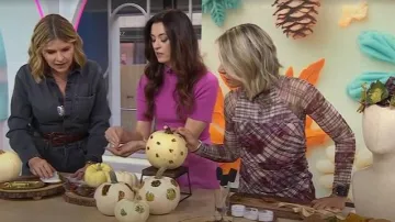 Vestido midi de malla floral y a cuadros de Amur Edith usado por Dylan Dreyer como se ve en Today with Jenna & Friends el 7 de noviembre de 2025