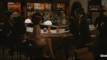 Escarpin Cole Haan Grand Ambition York porté par Elsbeth Tascioni (Carrie Preston) comme on le voit dans Elsbeth (S03E05)