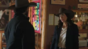Blazer básico para mujer de Theory usado por Lou Fleming (Michelle Morgan) como se ve en Heartland (T19E06)