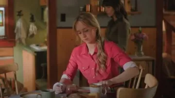 Cinch Arenaflex® Snap Front Western Shirt worn by Amy Fleming (Amber Marshall) as seen in Heartland (S19E06)
