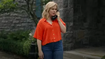 Frame Palazzo Jeans in Canals worn by Samantha Arondekar (Rose McIver) as seen in Ghosts (S05E02)