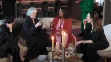 Skims Soft Lounge Sleep Set worn by Sarah Paulson as seen in The Kardashians (S07E03)