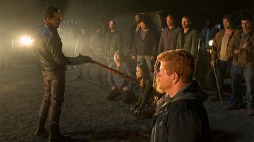 El famoso murciélago de Negan (Jeffrey Dean Morgan) en The Walking Dead S07E01