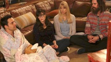 The tennis blue Superga of Zooey Deschanel in New Girl