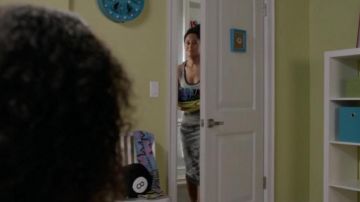 Le coussin 8 balle de billard de Zoey Johnson (Yara Shahidi) dans Black-ish