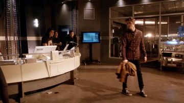 El par de Converse bajos usados por Barry Allen (Grant Gustin) en The Flash