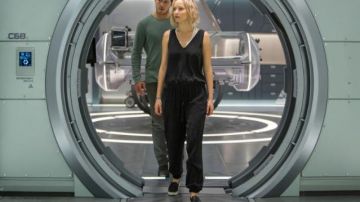 The slip-on Vans Jennifer Lawrens in Passengers