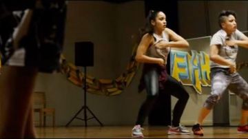 El Air max thea de un bailarín en Dance Way