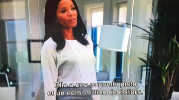 La blusa blanca de Valérie de Rose Rollins en La captura