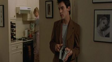 L'authentique manteau de Davey Graham (Jonathan Rhys-Meyers) dans Seule la mort peut m'arrêter