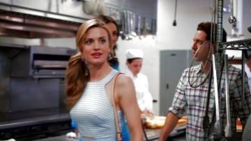 Sandal Fendi paige Collins on royal bread S7E2