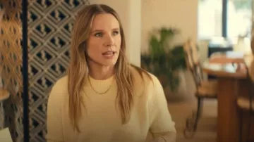 Khaite Davin Short Sleeve Cashmere Sweater worn by Joanne (Kristen Bell) as seen in Nobody Wants This (S02E03)