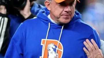 Sean Payton Raiders VS Broncos Blue Hoodie in HC Sean Payton after win over Raiders: ‘I’m really proud of the fight’