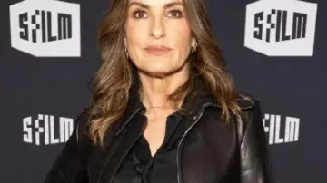 Doc Stories Chaqueta de cuero de la noche de apertura usada por Mariska Hargitay